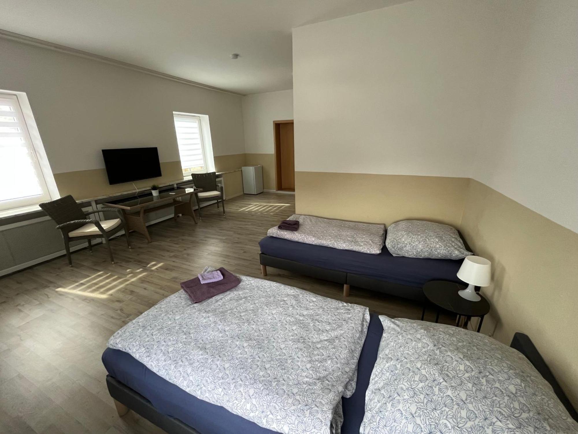 Doppelzimmer Mit Bad- Fernseher Meine Exterior foto